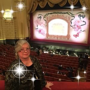 Meet your Posher, Beverly